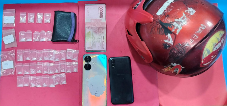 Polres Pelabuhan Tanjungperak Amankan Tiga Terduga Pengedar Narkoba di Sawah Pulo