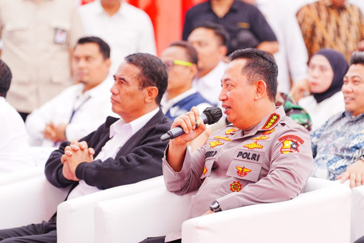 Kapolri-Mentan Tinjau Gudang Bulog Tanete, Cek Kesiapan Tampung dan Jaga Kualitas Pangan