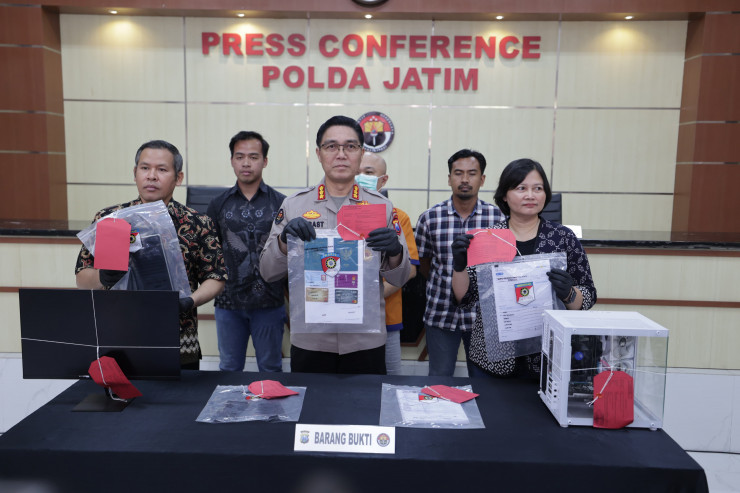 Polda Jatim Berhasil Bongkar Sindikat Perdagangan Orang Dipekerjakan di Jerman