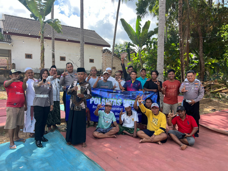 Polantas Menyapa : Polres Sumenep Sambang Warga Desa Beri Edukasi Tertib Lalin