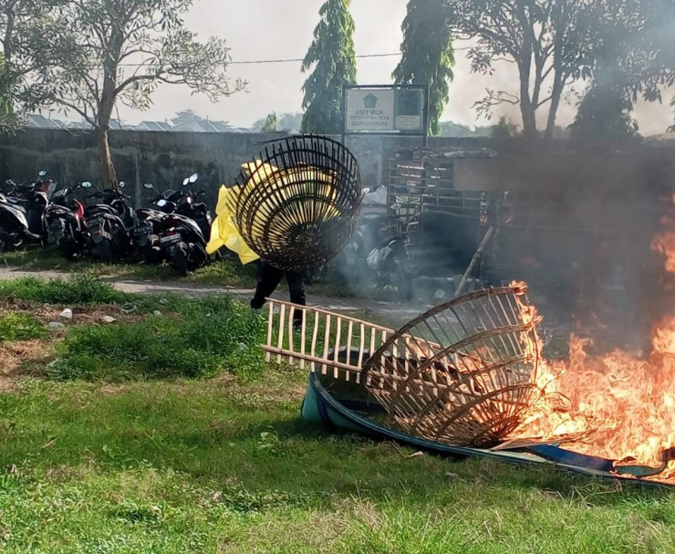Polisi Bongkar Arena Judi Sabung Ayam di TPS Ngaglik Sidoarjo