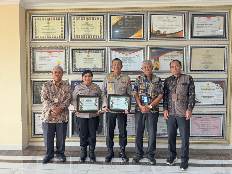 Polresta Sidoarjo Peroleh Dua Penghargaan Indikator Kinerja Pelaksanaan Anggaran Terbaik dari KPPN Sidoarjo