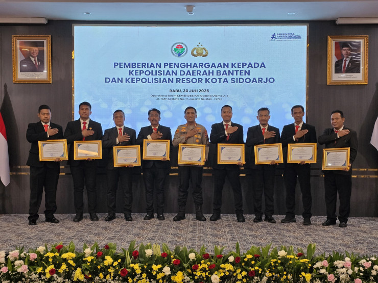 Kementerian Desa PDT Beri Penghargaan Polda Banten dan Polresta Sidoarjo