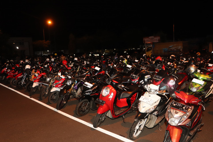 Polres Tuban Amankan 294 Orang dan 170 Kendaraan Roda Dua Yang Nekat Konvoi Saat Suran Agung