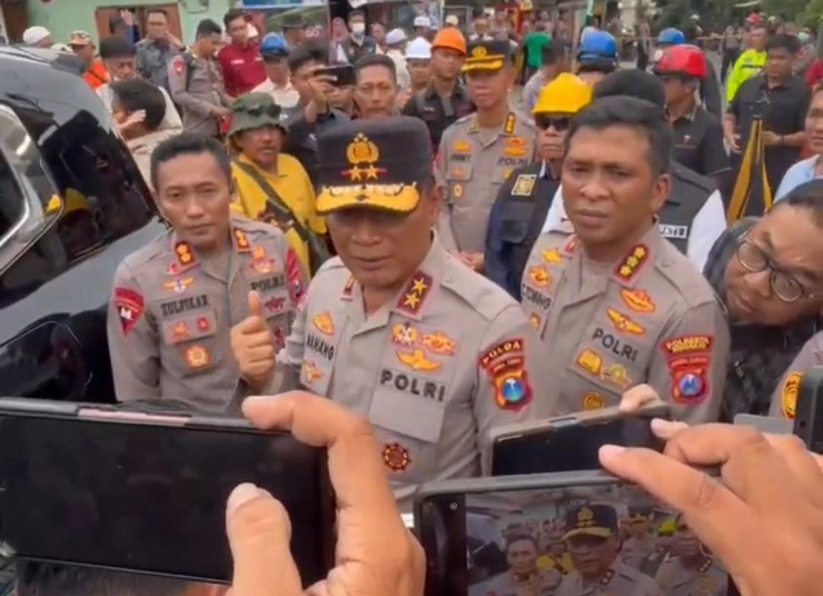 Polda Jatim Gandeng Pakar dari ITS Fokus Evakuasi Korban Robohnya Bangunan di Ponpes Sidoarjo