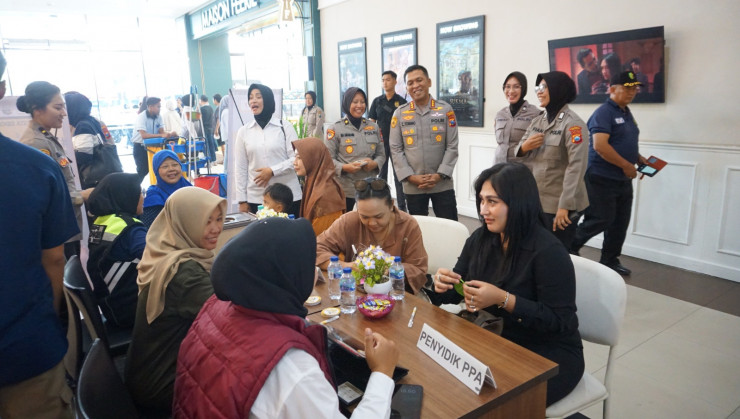 Polwan Polresta Sidoarjo Ajak Masyarakat Berani Bicara, Selamatkan Sesama